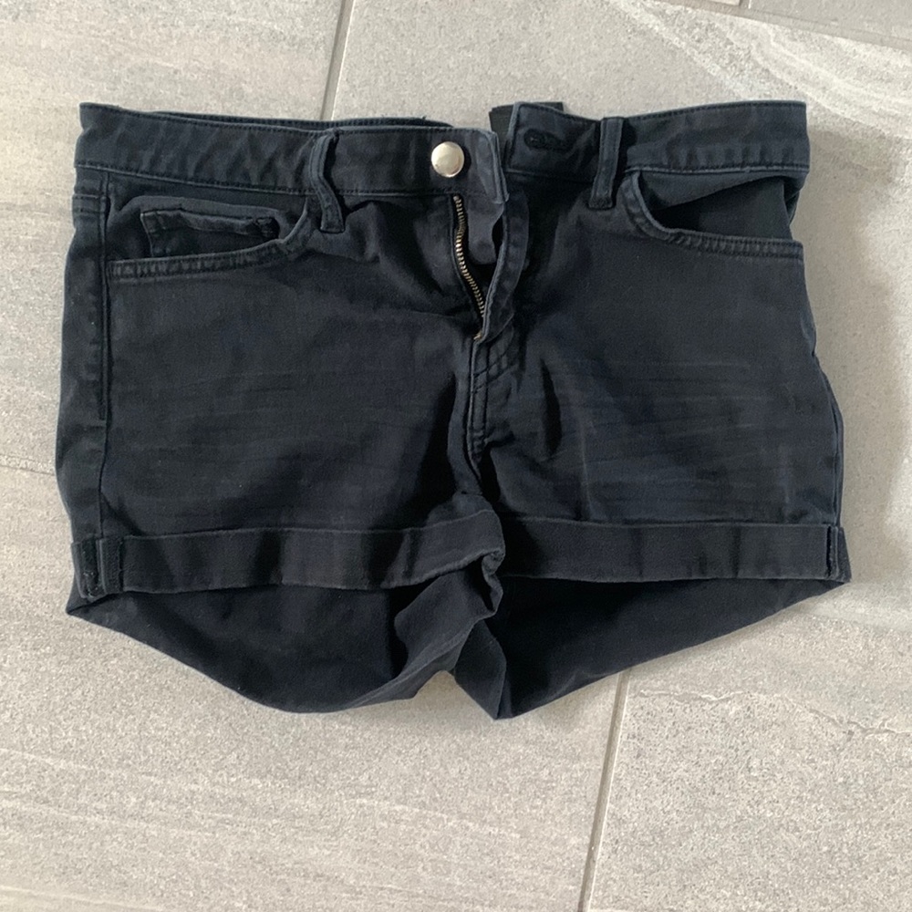 black jean shorts